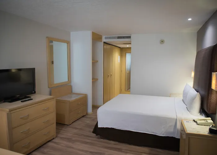 Hotel Sevilla Palace 4*
